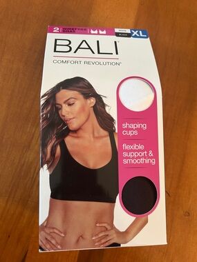 NEW IN BOX Bali Comfort Revolution Wirefree Bras 2 pack- Black & White